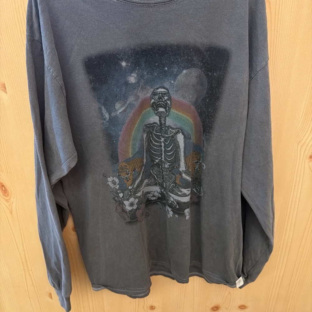 RSQ M  Skeleton Graphic Tee Yoga Meditation Rainbow Cosmic Long Sleeve Gray - Picture 2 of 15